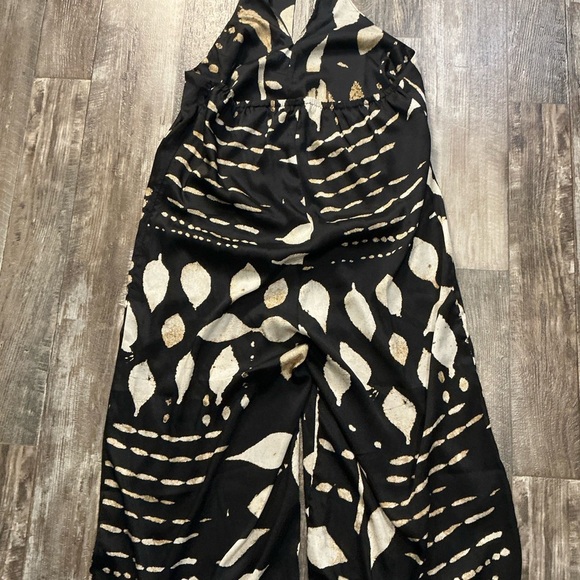 Banana Republic Elegant Black and Cream Halter Jumpsuit Size XL - Picture 12 of 16